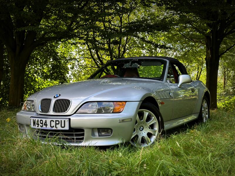 BMW Z3 2.8i - ROADSTER - RED LEATHERS 